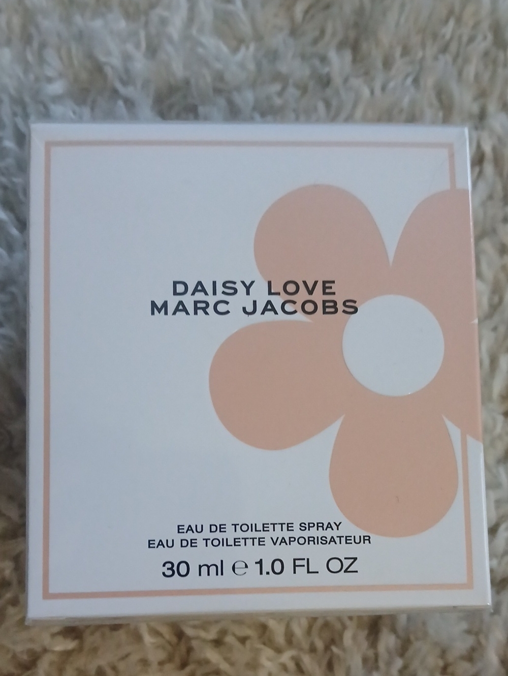 NWT MARC JACOBS DAISY LOVE